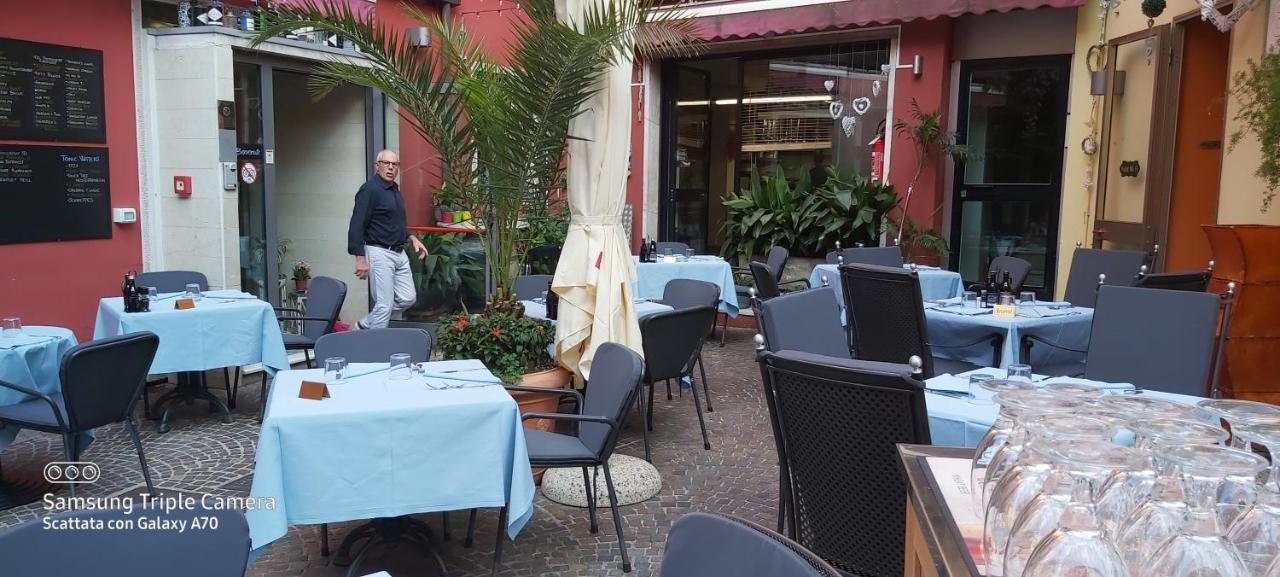 Hotel Danieli La Castellana Lago Di Garda Brenzone Extérieur photo