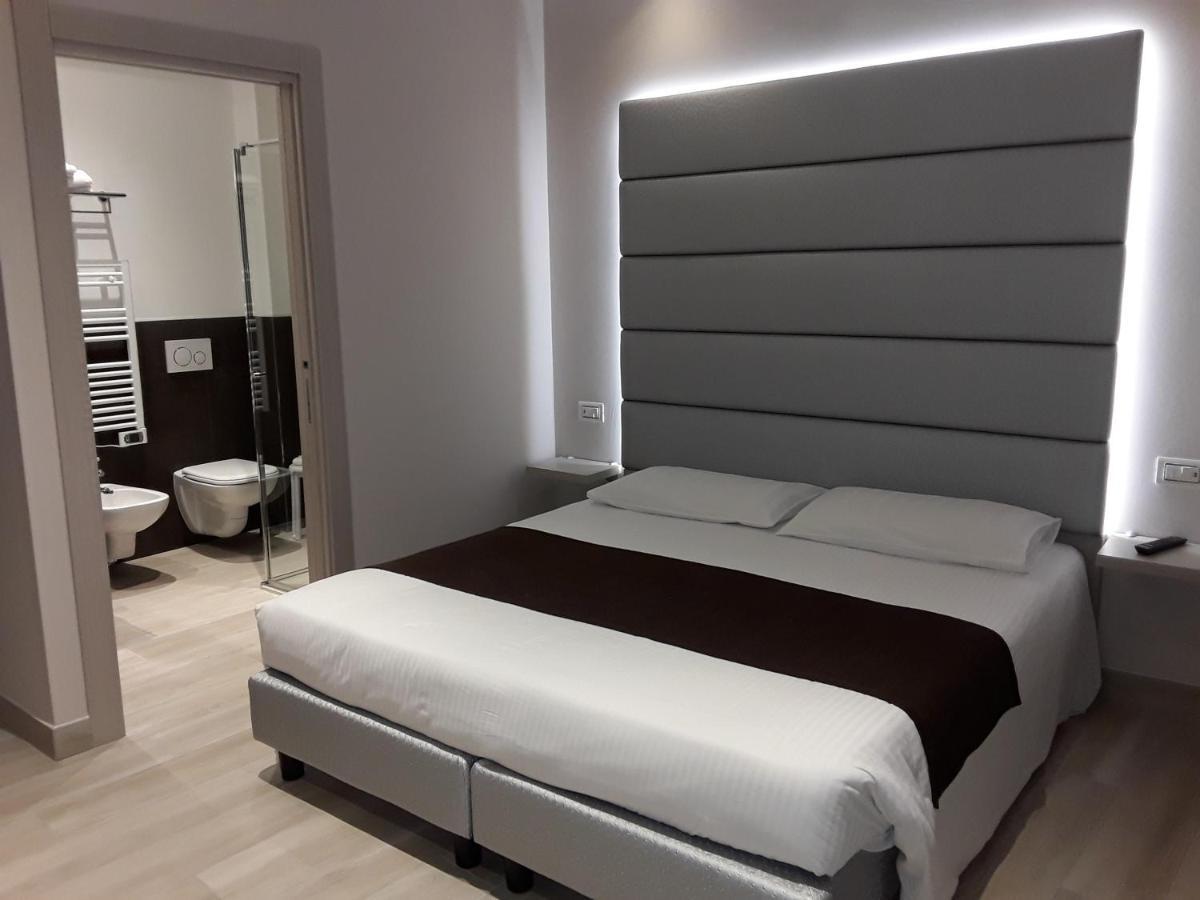 Hotel Danieli La Castellana Lago Di Garda Brenzone Extérieur photo