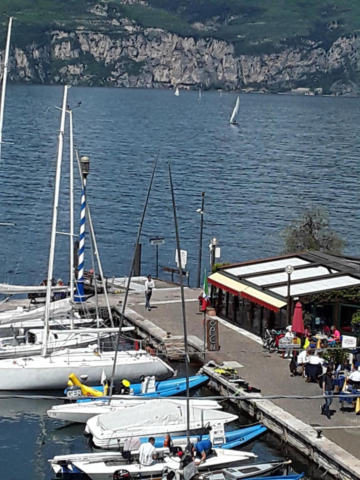 Hotel Danieli La Castellana Lago Di Garda Brenzone Extérieur photo