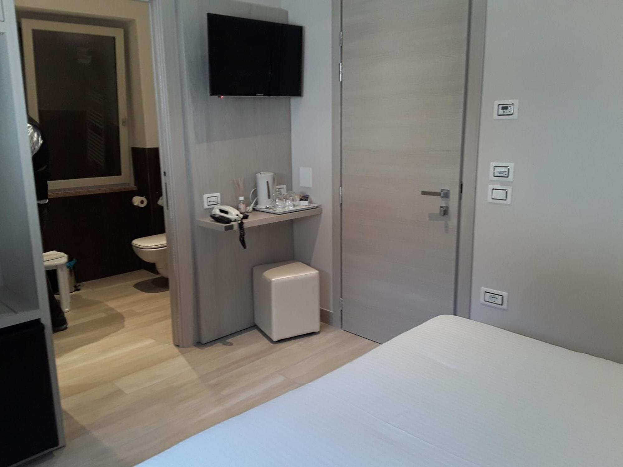 Hotel Danieli La Castellana Lago Di Garda Brenzone Extérieur photo